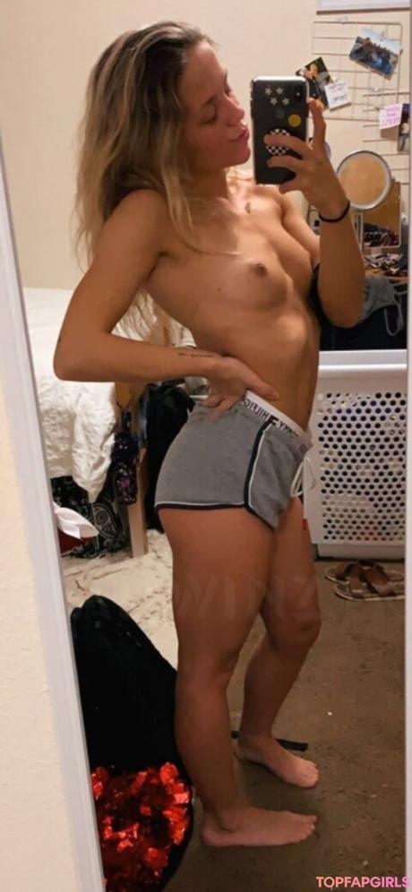 Allie nude leaked OnlyFans photo #4