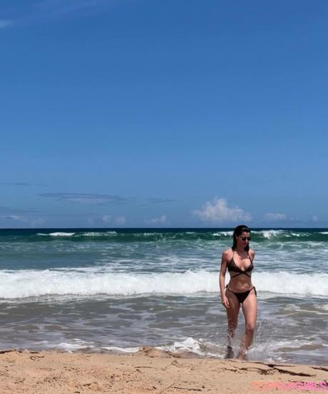 Alinne nude leaked OnlyFans photo #11