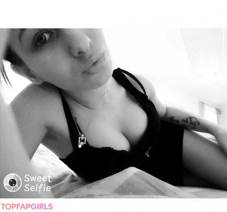 Alittlebitpsycho98 nude leaked OnlyFans photo #2