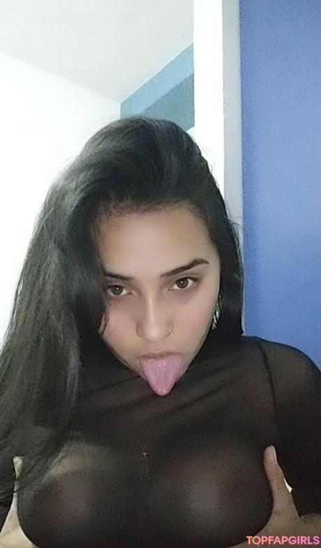 Yiyisweetcousin nude leaked OnlyFans photo #6