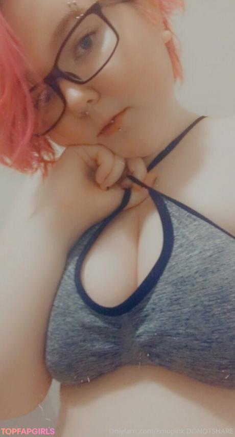 Emopink69 nude leaked OnlyFans photo #170