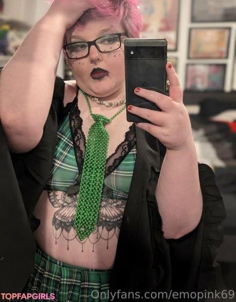 Emopink69 nude leaked OnlyFans photo #210