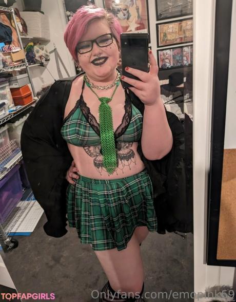 Emopink69 nude leaked OnlyFans photo #212