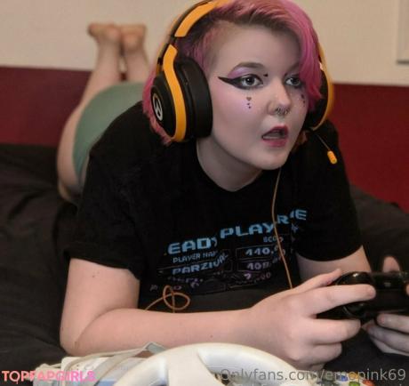 Emopink69 nude leaked OnlyFans photo #232