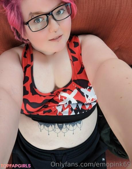 Emopink69 nude leaked OnlyFans photo #244