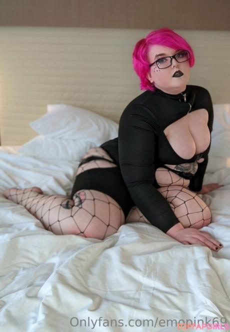 Emopink69 nude leaked OnlyFans photo #262