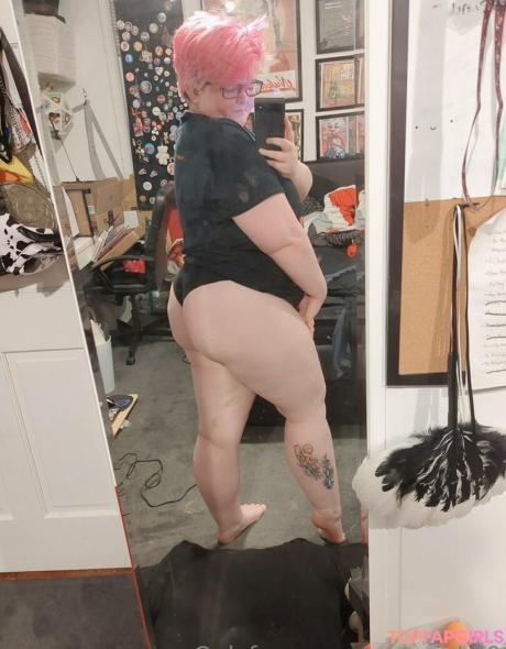 Emopink69 nude leaked OnlyFans photo #35