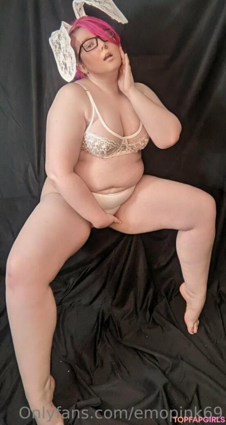 Emopink69 nude leaked OnlyFans photo #53