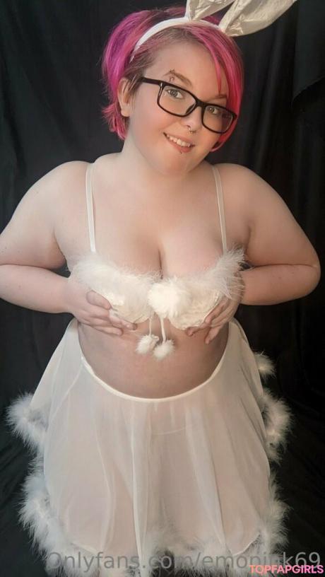 Emopink69 nude leaked OnlyFans photo #5