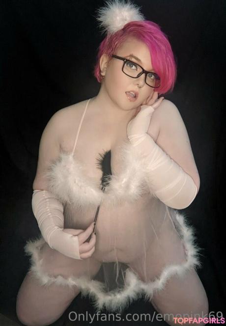 Emopink69 nude leaked OnlyFans photo #83