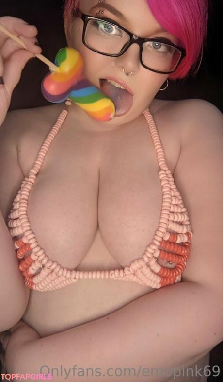 Emopink69 nude leaked OnlyFans photo #87