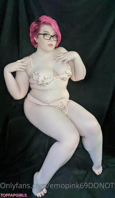 Emopink69 nude leaked OnlyFans photo #95