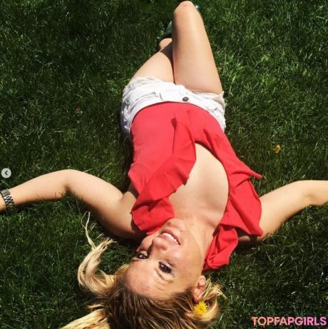Charlotte nude leaked OnlyFans photo #3