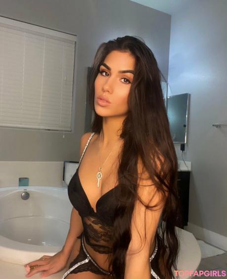 Therosaliaxo nude leaked OnlyFans photo #34