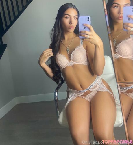Therosaliaxo nude leaked OnlyFans photo #6