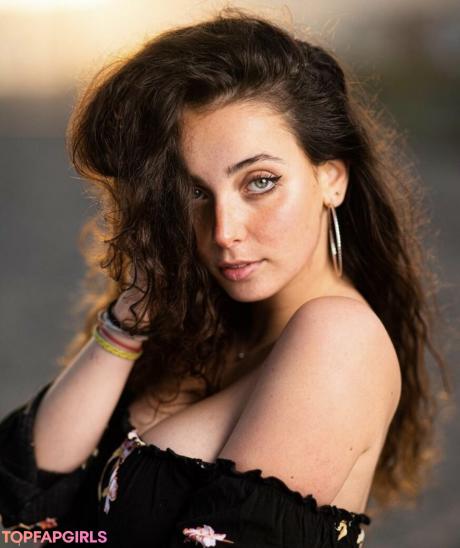 Chloe nude leaked OnlyFans photo #9