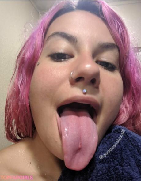 Goddessalexa18 nude leaked OnlyFans photo #38