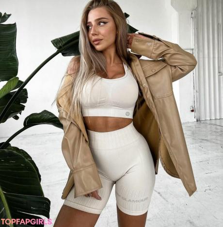 Anya nude leaked OnlyFans photo #16