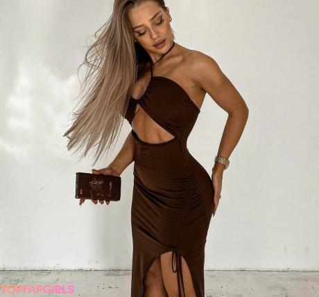 Anya nude leaked OnlyFans photo #9