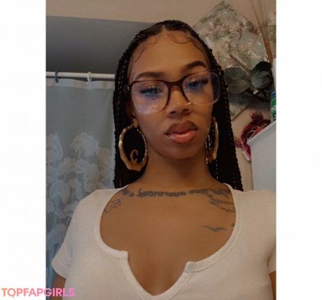 Cynthia nude leaked OnlyFans photo #12