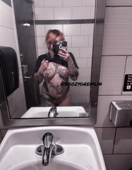 BoozyGremlinx nude leaked OnlyFans photo #26