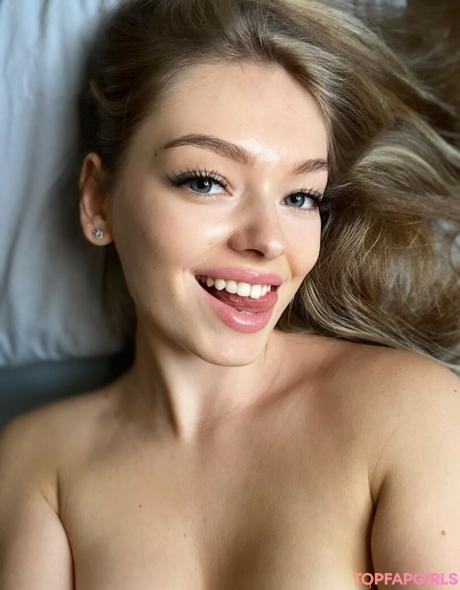 Teen nude leaked OnlyFans photo #10