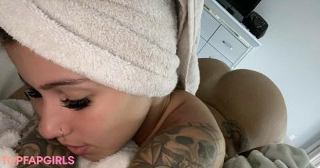 Daniela nude leaked OnlyFans photo #4