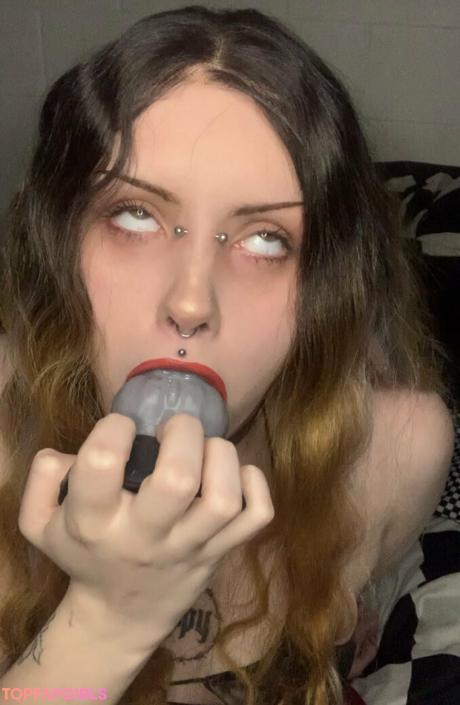 Gothbabybrat nude leaked OnlyFans photo #21