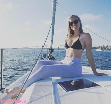 Kayla nude leaked OnlyFans photo #5