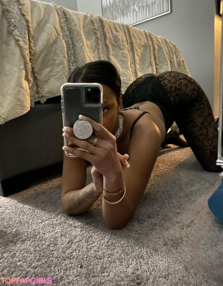 Harleydean nude leaked OnlyFans photo #60