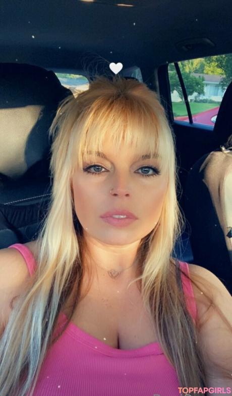 Roxirenay nude leaked OnlyFans photo #3