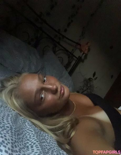 Marianasilva22 nude leaked OnlyFans photo #2