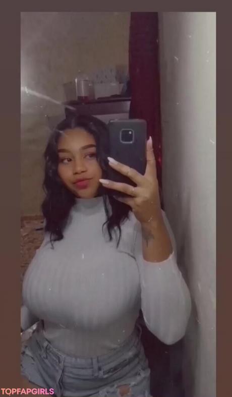 Dayanis nude leaked OnlyFans photo #10