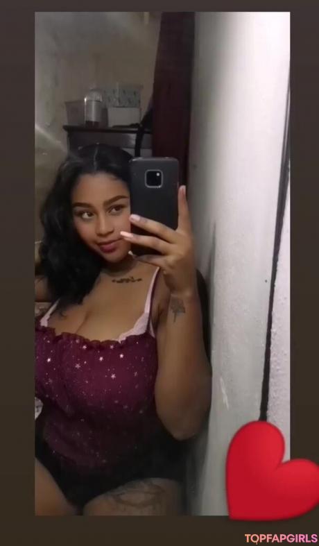 Dayanis nude leaked OnlyFans photo #12