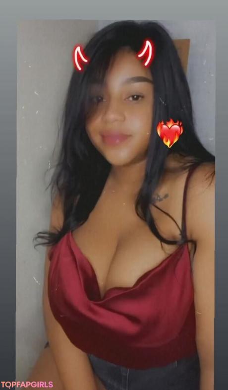 Dayanis nude leaked OnlyFans photo #15