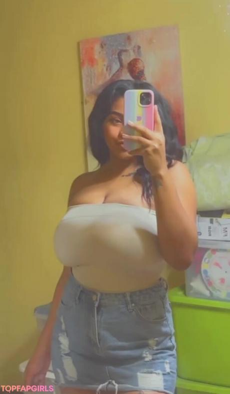 Dayanis nude leaked OnlyFans photo #16