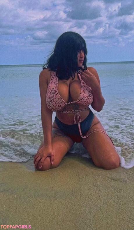 Dayanis nude leaked OnlyFans photo #23
