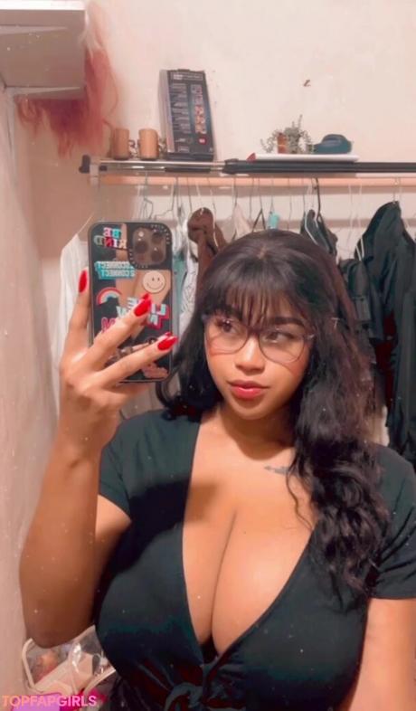 Dayanis nude leaked OnlyFans photo #24