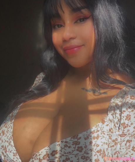 Dayanis nude leaked OnlyFans photo #39