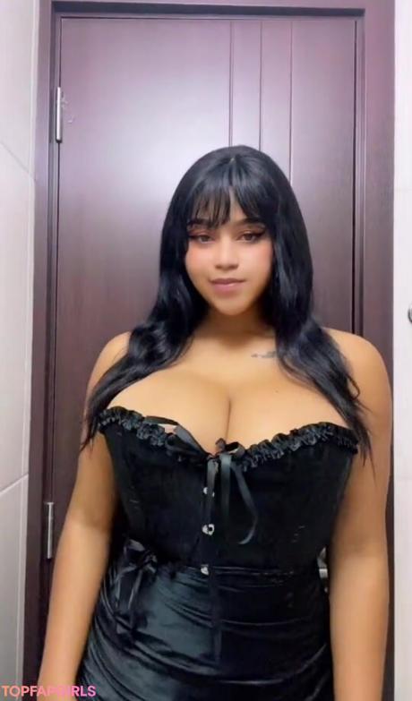 Dayanis nude leaked OnlyFans photo #7