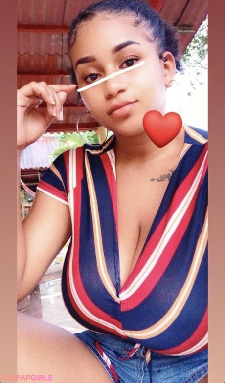 Dayanis nude leaked OnlyFans photo #93