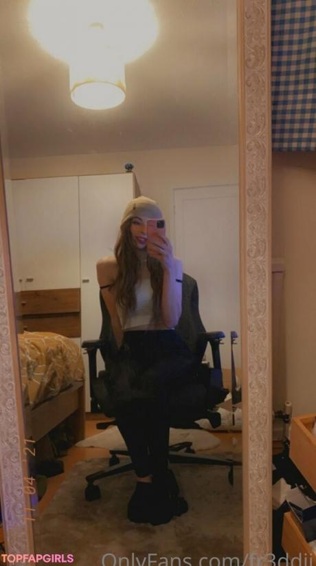 Fr3ddii nude leaked OnlyFans photo #8