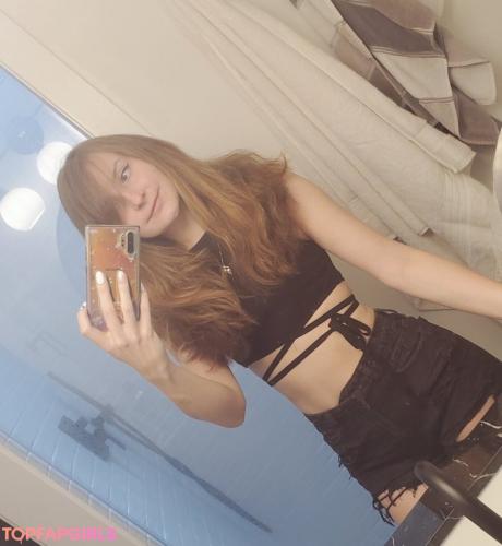 Vkunia nude leaked OnlyFans photo #2