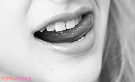 Chloe nude leaked OnlyFans photo #109