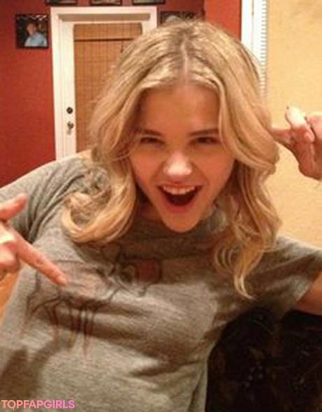 Chloe nude leaked OnlyFans photo #16