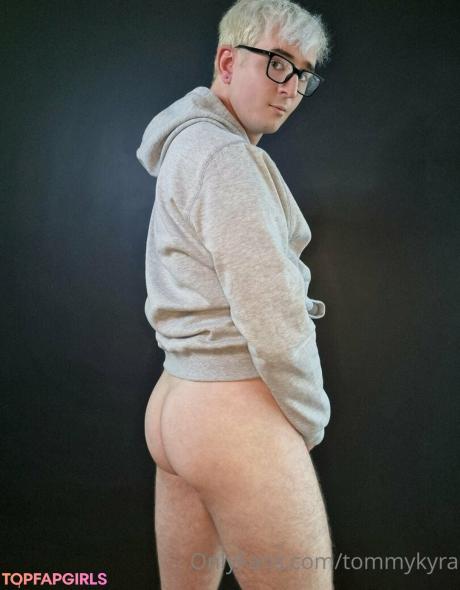 Tommykyra nude leaked OnlyFans photo #8