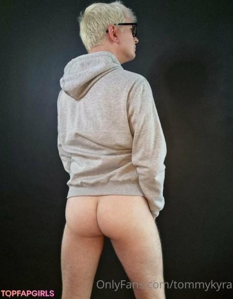 Tommykyra nude leaked OnlyFans photo #9