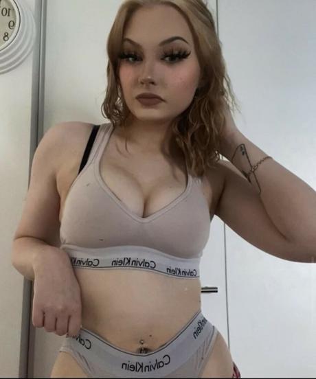 Miranda nude leaked OnlyFans photo #6
