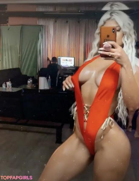 Claudia nude leaked OnlyFans photo #23