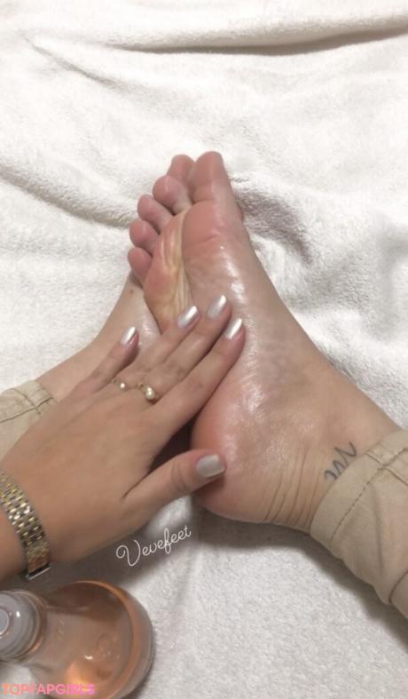 VeveFeet nude leaked OnlyFans photo #2